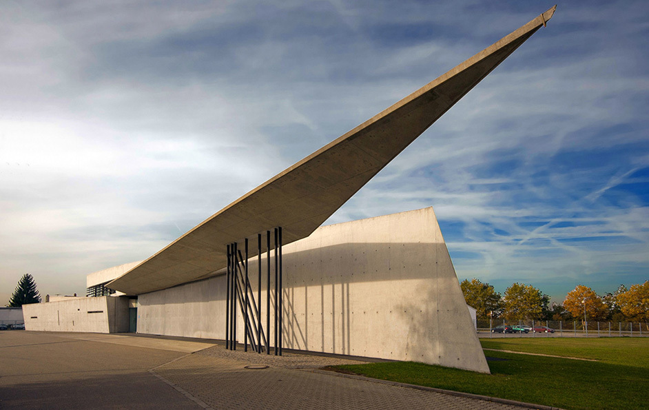 Vitra Fire Station<br>Weil am Rhein, Germany<br>1991–1993