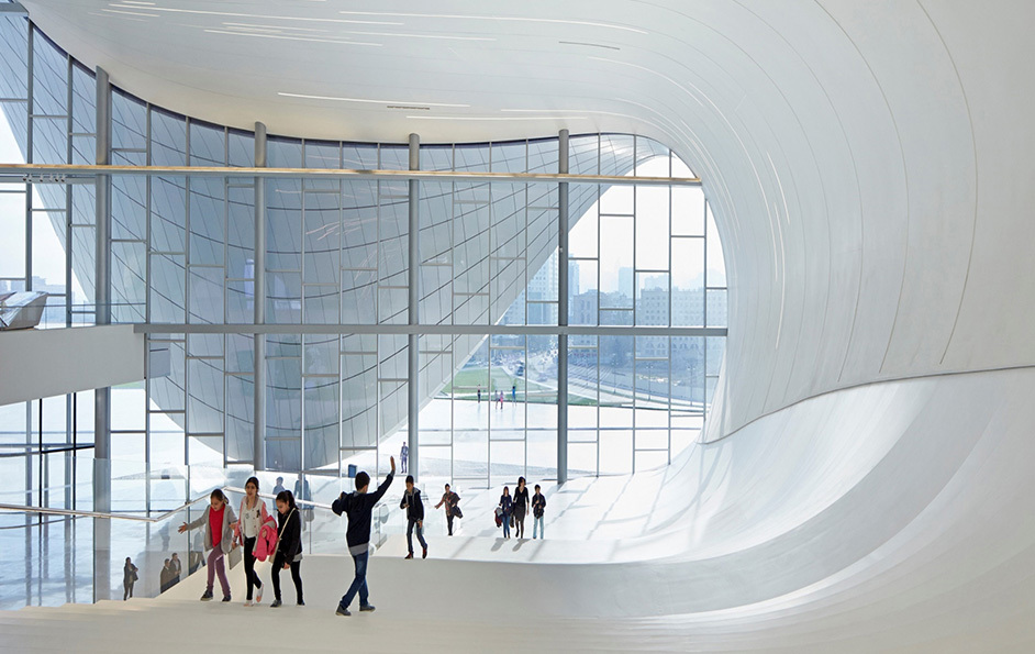 Heydar Aliyev Center<br>Baku, Azerbaijan<br>2007–2012
