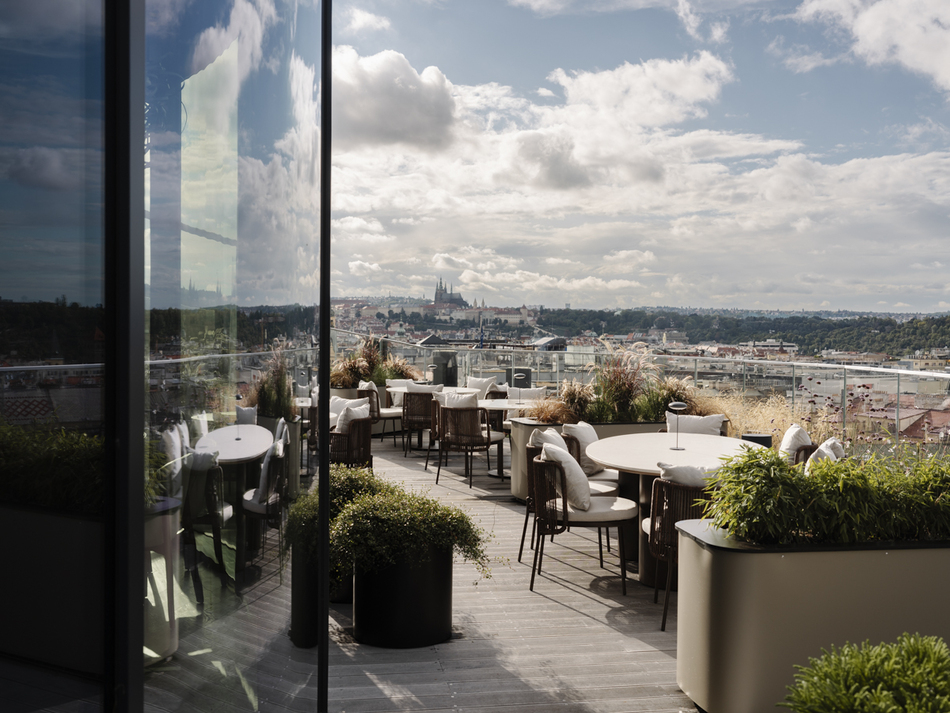 REASON: A new rooftop restaurant changing the rules of gastronomy